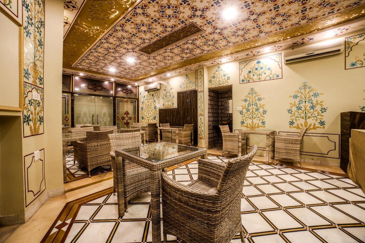 Collection O 36316 Hotel White Palace Jaipur Extérieur photo